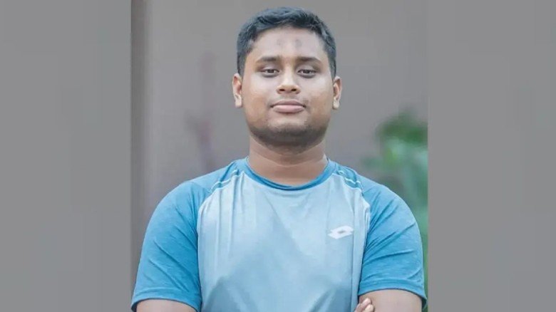 শাপলার জায়গায় দৃঢ় রয়েছি, অবশ্যই অর্জন করব: হাসনাত আবদুল্লাহ